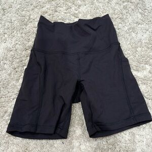 Lululemon Wunder Under Shorts with Pockets